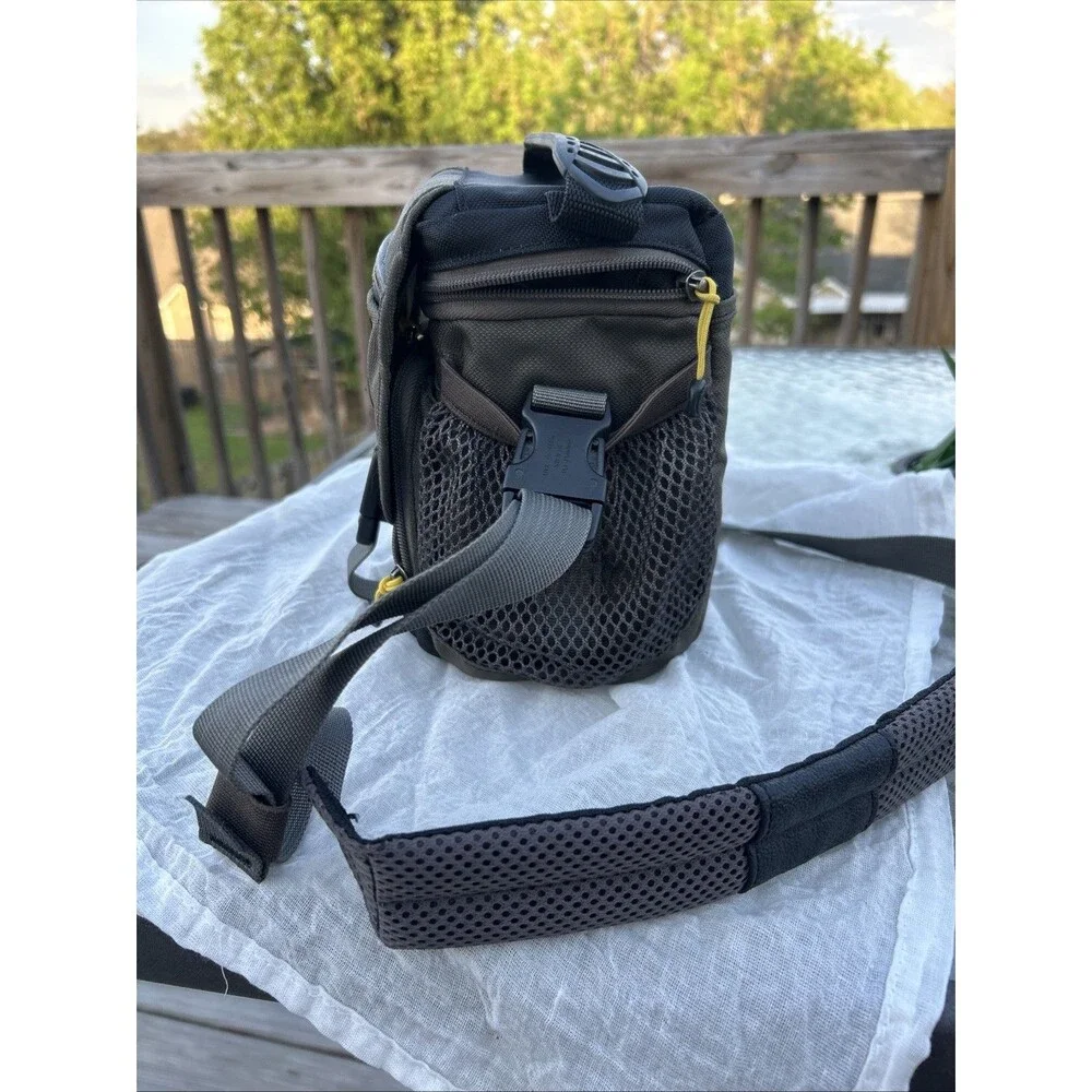 Mountainsmith Reflex II Shoulder Case Bag In Green
